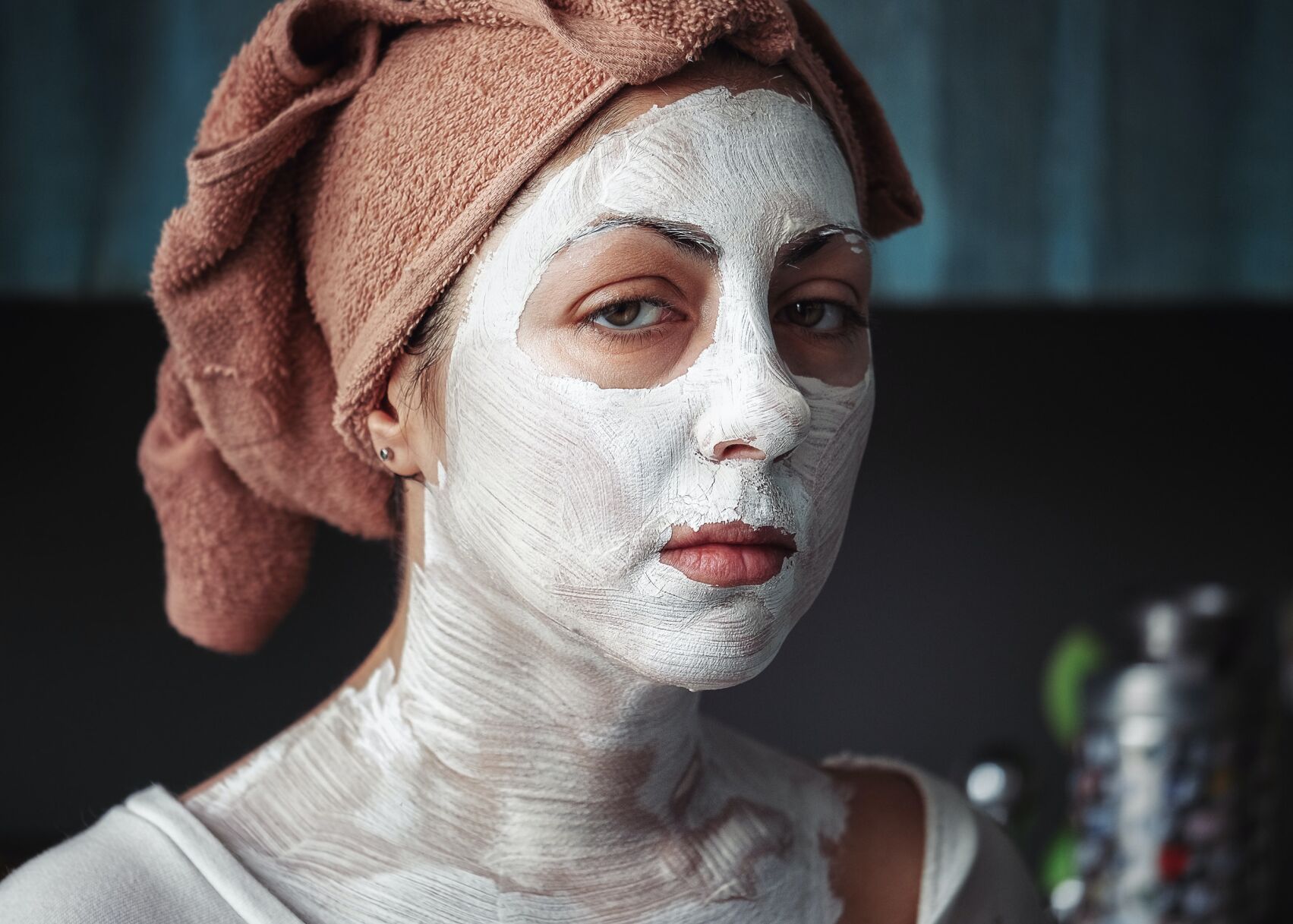 How to Get Rid of Saggy Skin Under the Chin